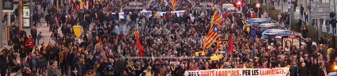Manifestació multitudinària a Lleida contra el judici del procés