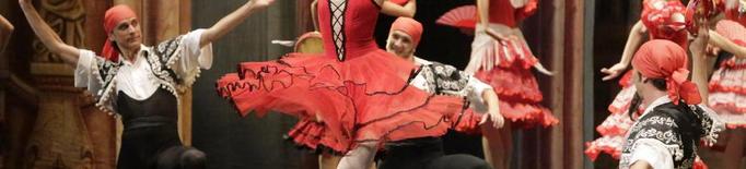 El Ballet de Moscou sedueix amb la representació de 'Don Quijote'