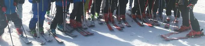Mil alumnes aprenen a esquiar a les estacions de Lleida