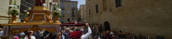El Seguici de Festa Major i l'imaginari de la ciutat omplen de colors la festa del patró de Lleida