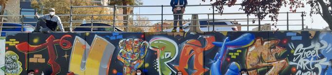La Mariola lluirà un nou mural fet per joves "en favor de la tolerància i el respecte"