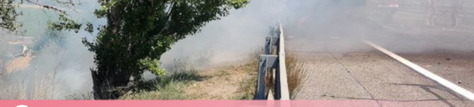 L'incendi d'un camió talla l'AP-2 a Soses en sentit oest