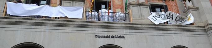 La Diputació treu la pancarta de suport als presos i en col·loca una blanc