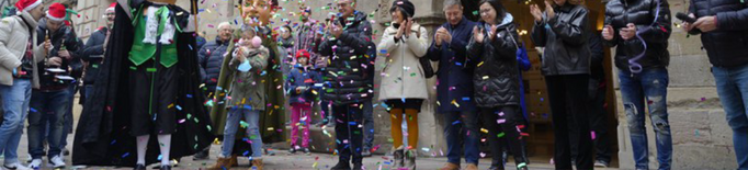 Lleida dona la benvinguda a l'Home i a la Dona dels Nassos