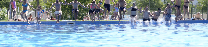 Bany solidari a les piscines municipals de Lleida per l’esclerosi múltiple