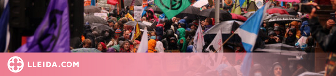 Milers de persones es manifesten a Glasgow per exigir "justícia climàtica"