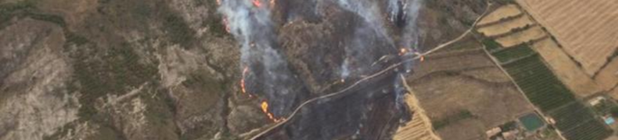 Bombers dona per controlat l'incendi d'Alfarràs