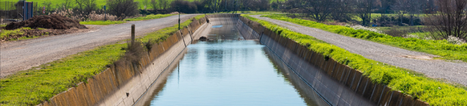 Acció Climàtica i els regants del canal d'Urgell exigeixen la modernització del rec al Ministeri d'Agricultura