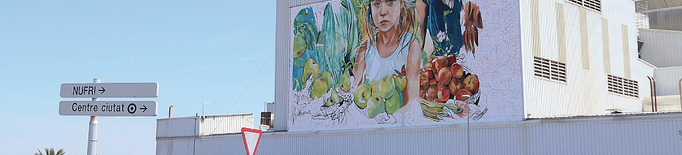 Un mural de Lily Brick commemora la fructicultura de la comarca del Pla d'Urgell