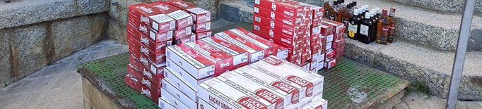 Decomissen més de 1.200 paquets de tabac de contraban i disset ampolles d'alcohol d'Andorra
