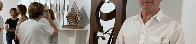 L'Arnau de Vilanova reobre la sala d'exposicions amb les escultures de metall de Manuel de Donato