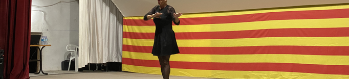 Castelldans acull l'actuació de l’humorista Mayte Carreras