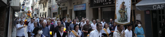 Els tradicionals fanalets de Sant Jaume il·luminen Lleida