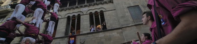 Última diada castellera de la temporada a la plaça de la Paeria