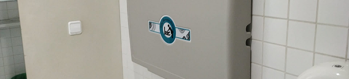 Les Borges Blanques instal·la canviadors per a nadons a diversos lavabos masculins