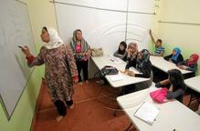 Més de 150 nens comencen classes d'àrab