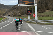 ⏯️ Trànsit posa en marxa a la Seu d'Urgell un sistema pioner a l'Estat que alerta de la presència de ciclistes en un túnel