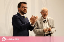 ⏯️ Josep Vallverdú rep la medalla centenària: "La llengua retrocedeix perquè no s'empra prou"