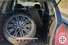 Dos detinguts per robar rodes i llantes de vehicles de gamma alta en un concessionari de Lleida