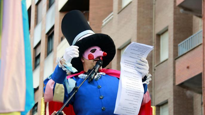 ⏯️ Les disfresses, el confeti i la disbauxa tornen a omplir la Gran Rua de Carnaval de Lleida