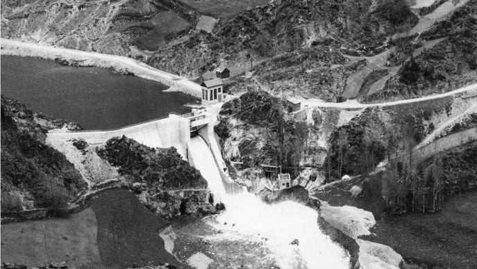 Les Valls d'Àneu reben més de 440 imatges històriques de la construcció de les centrals hidroelèctriques