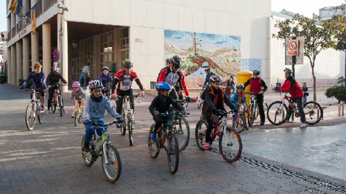 Zumba i bicicleta per disfrutar de l’esport a Torrefarrera