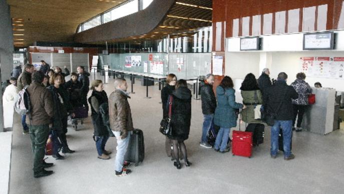 Alguaire tanca l’any amb 34.754 viatgers, 1.500 més que el 2015 malgrat la boira