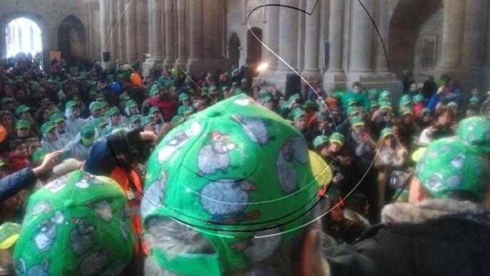 Sis mil persones omplen la Seu Vella en la festa "Posa't la gorra"