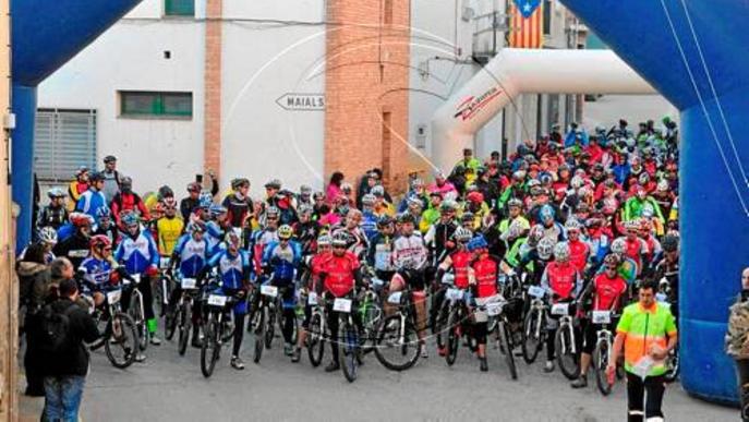 Més de 200 corredors d'entre 12 i 61 anys a la Granja d'Escarp