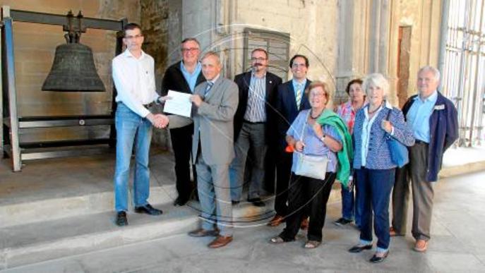 Amics de la Seu Vella donen per a 'Mònica' 6.000 euros