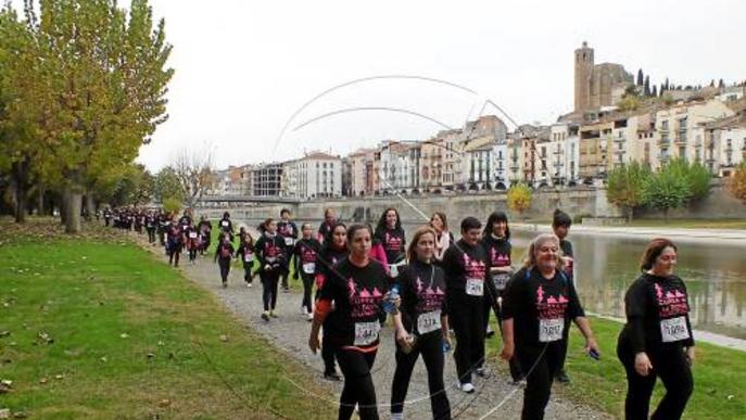Lleida i Balaguer caminen contra la violència masclista
