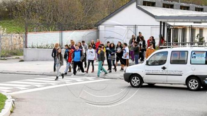 Desallotjats els 486 alumnes de l'IES d'Aran per una forta pudor de carburant