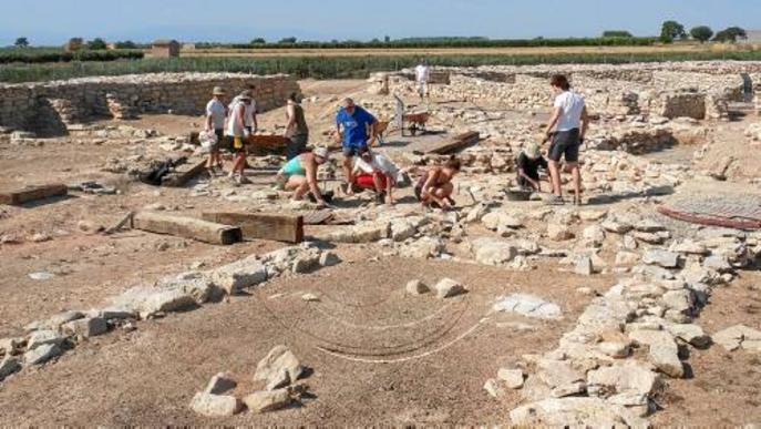 Tornen les excavacions als Vilars