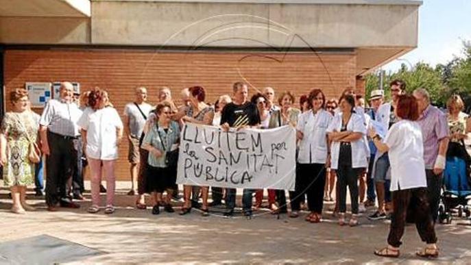 Més de mil firmes de treballadors de l'ICS contra el consorci sanitari