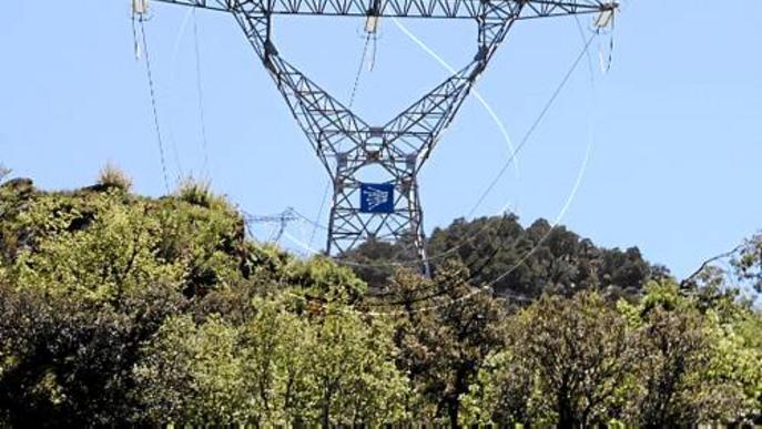 REE descarta soterrar una línia elèctrica a la Pobla