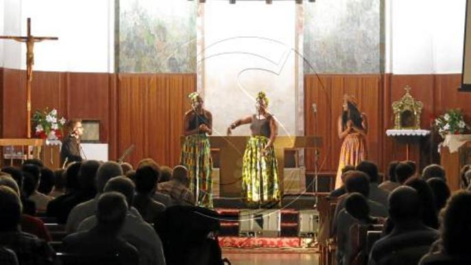Les Nits a la Fresca d'Alcarràs omplen de gospel l'església amb The Sey Sisters