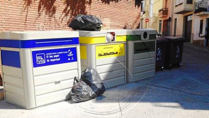 ERC de les Borges denuncia les 'excursions' que els veïns han de fer per tirar les escombraries