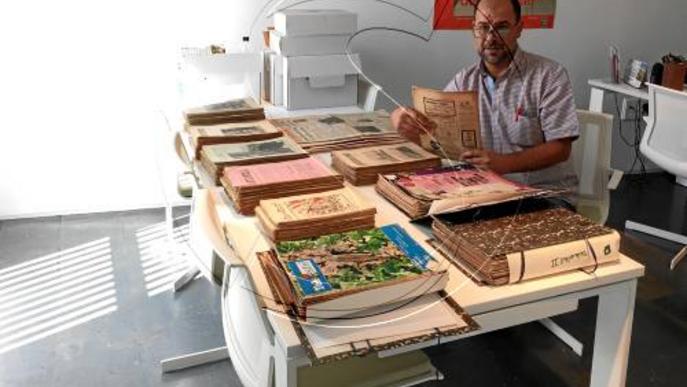 Vallverdú dóna 250 llibres i 500 publicacions a l'Espai Macià