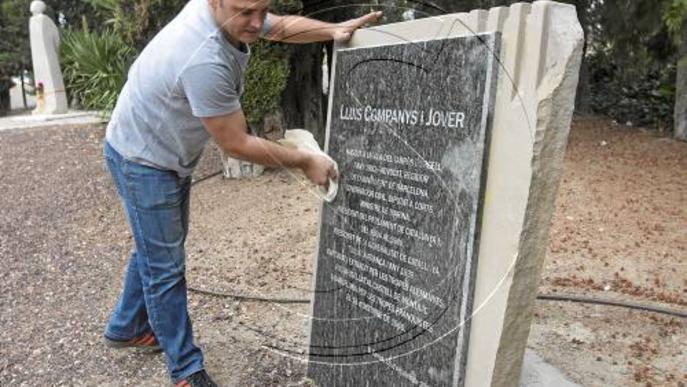 El monument a Companys, llest per rememorar l'afusellament