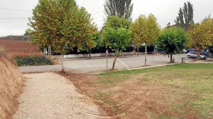 Solsona tanca al trànsit el camí del Cementiri per seguretat