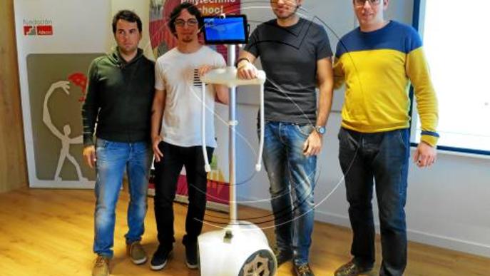 Creen un robot que representa a la feina discapacitats que el controlen des de casa
