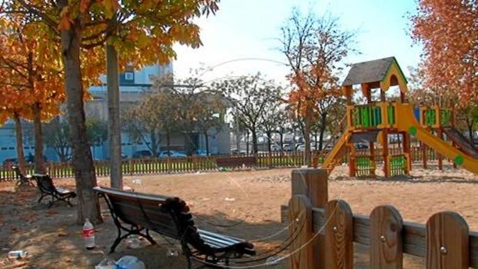 Cappont denuncia 'botellón' en un parc infantil al costat d'una 'disco'