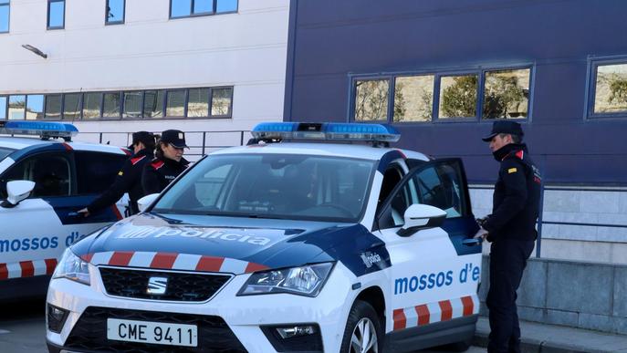 Els Mossos d'Esquadra canvien d'uniforme després de 40 anys