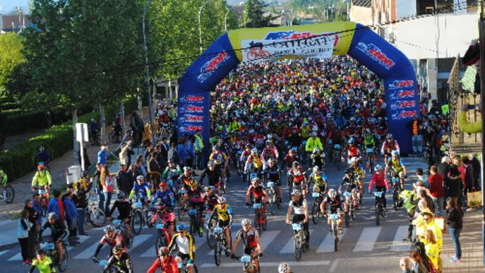 La Catigat reuneix 900 ciclistes, xifra rècord en la novena edició