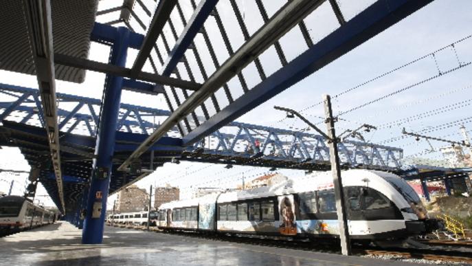 FGC ja prova els trens de la Pobla a l’estació de Lleida