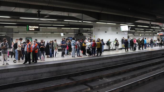 ⏯️ Aglomeracions i retards als trens de Renfe per la vaga de maquinistes de la CGT