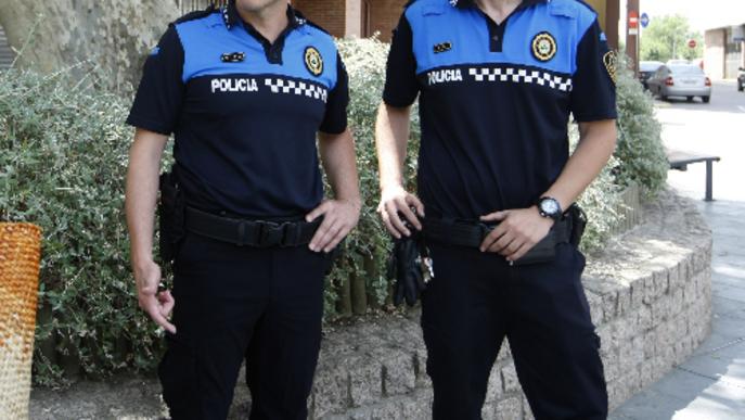 Dos herois policia a Alcarràs