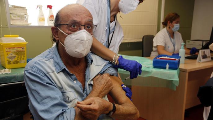 ⏯️ Comença la vacunació contra la grip i la quarta dosi de la covid-19 als majors de 60 anys
