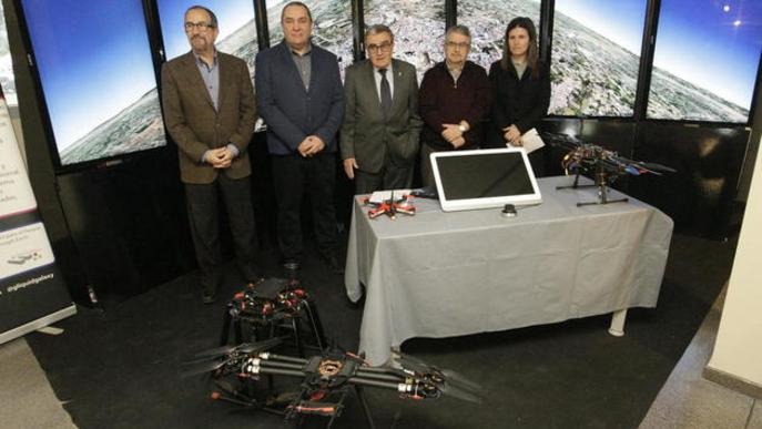 Primer curs per pilotar drons