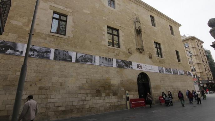Fotos i llum a l'IEI per celebrar els 75 anys de la institució